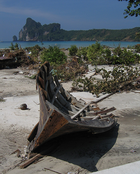 Tsunami Thailand Phi Phi Island 2004